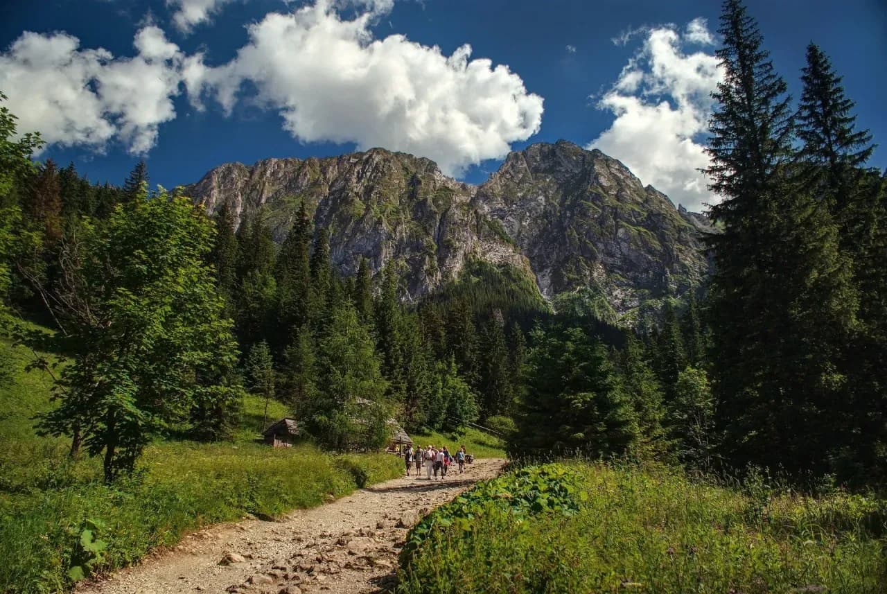 Czy szlak na Giewont jest trudny? Odkryj, co cię czeka na trasie