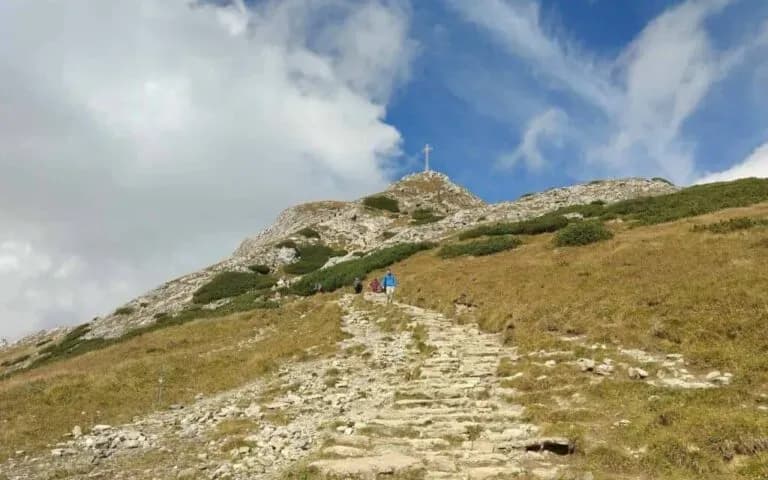 Jakim szlakiem na Giewont? Poznaj najłatwiejsze i najpiękniejsze trasy